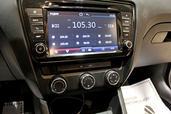 Skoda Octavia, 1.2 л, Робот, 2014 фото 8