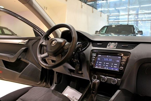 Skoda Octavia, 1.2 л, Робот, 2014 фото 9