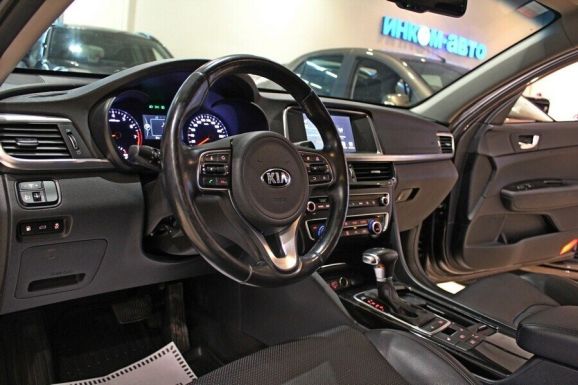 Kia Optima, 2.0 л, АТ, 2017 фото 12