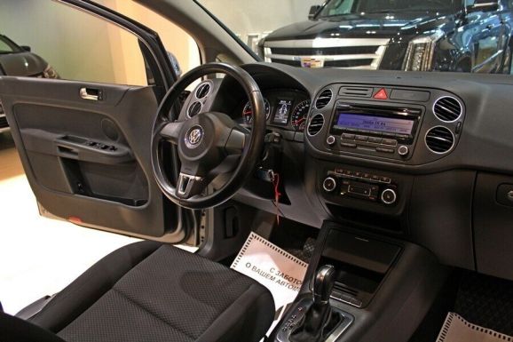 Volkswagen Golf Plus, 1.6 л, Робот, 2011 фото 7