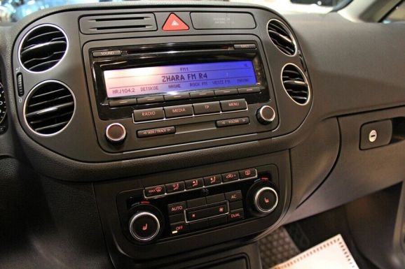 Volkswagen Golf Plus, 1.6 л, Робот, 2011 фото 2