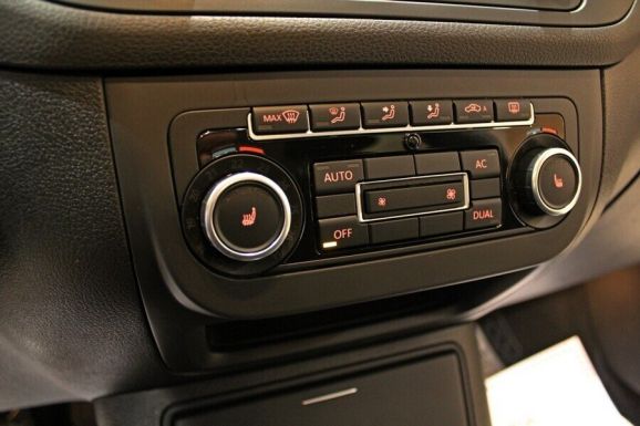 Volkswagen Golf Plus, 1.6 л, Робот, 2011 фото 1