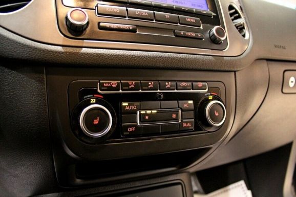 Volkswagen Tiguan, 2.0 л, АТ, 2013 фото 1