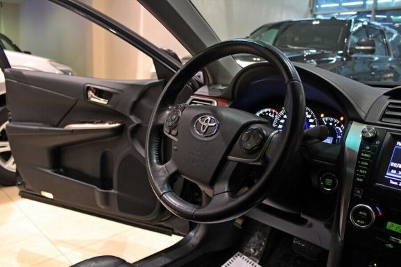 Toyota Camry, 2.5 л, АТ, 2014 фото 10