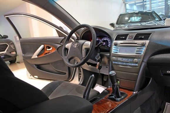 Toyota Camry, 2.4 л, МТ, 2011 фото 7