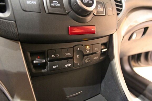 Honda Accord, 2.0 л, АТ, 2008 фото 2