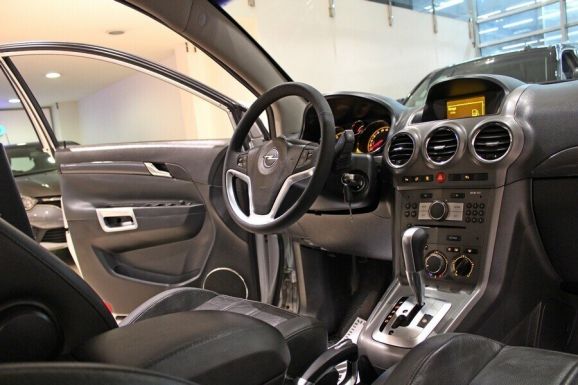 Opel Antara, 3.2 л, АТ, 2008 фото 7