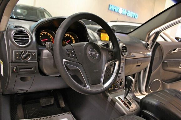 Opel Antara, 3.2 л, АТ, 2008 фото 2