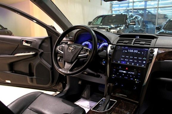 Toyota Camry, 2.5 л, АТ, 2017 фото 7