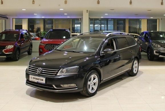Volkswagen Passat, 1.8 л, Робот, 2013 фото 3