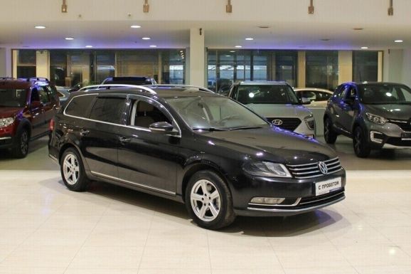Volkswagen Passat, 1.8 л, Робот, 2013 фото 5