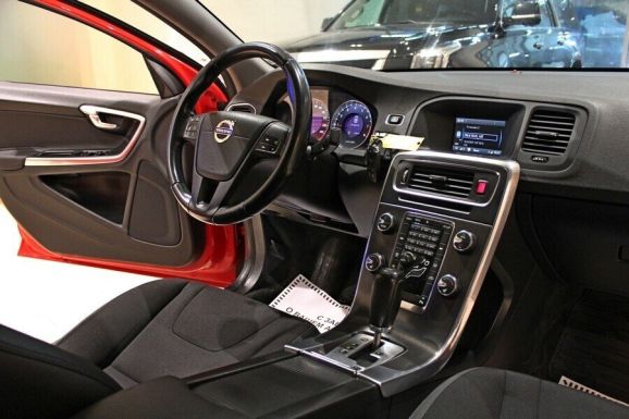 Volvo S60, 2.0 л, Робот, 2011 фото 11