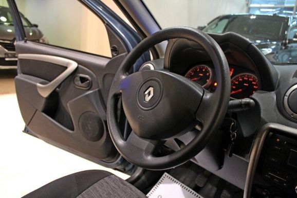 Renault Duster, 2.0 л, МТ, 2013 фото 2