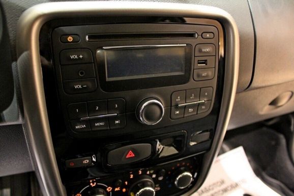 Renault Duster, 2.0 л, МТ, 2013 фото 1