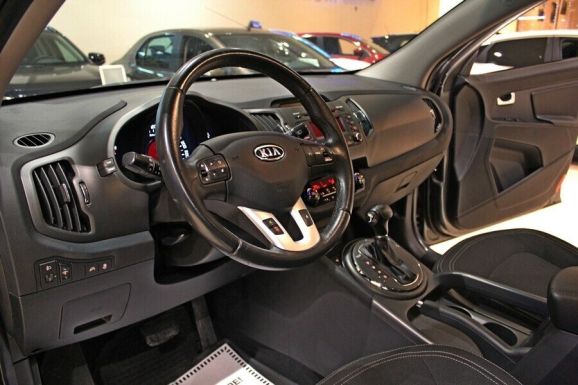 Kia Sportage, 2.0 л, АТ, 2013 фото 2