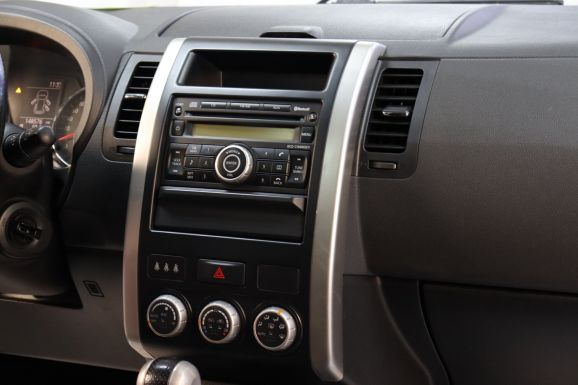 Nissan X-Trail, 2.0 л, АТ, 2012 фото 2