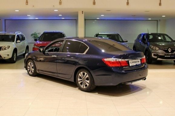 Honda Accord, 2.4 л, Вариатор, 2013 фото 5