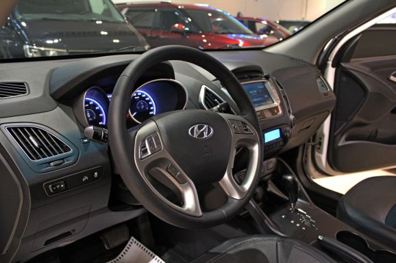 Hyundai ix35, 2.0 л, АТ, 2012 фото 7