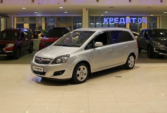 Opel Zafira, 1.8 л, Робот, 2011 фото 3