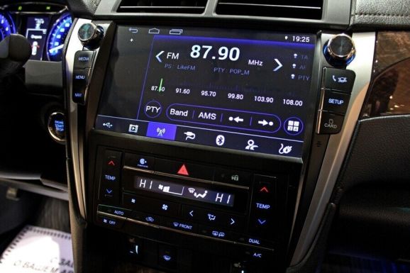 Toyota Camry, 2.5 л, АТ, 2018 фото 9