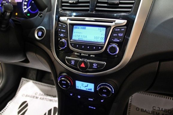 Hyundai Solaris, 1.6 л, АТ, 2011 фото 9