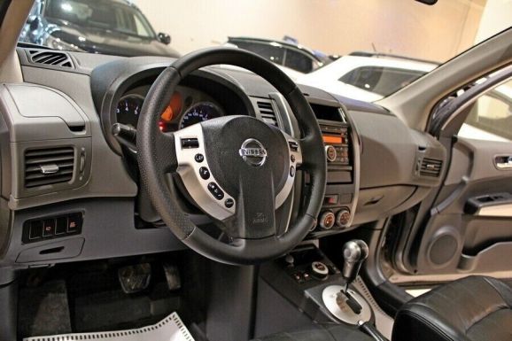 Nissan X-Trail, 2.5 л, Вариатор, 2011 фото 2