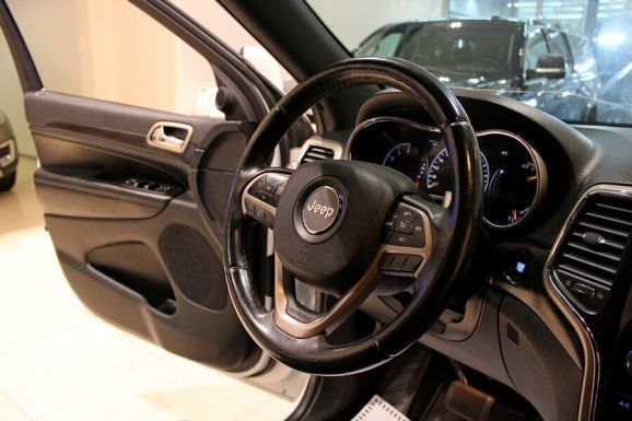 Jeep Grand Cherokee, 3.0 л, АТ, 2013 фото 10