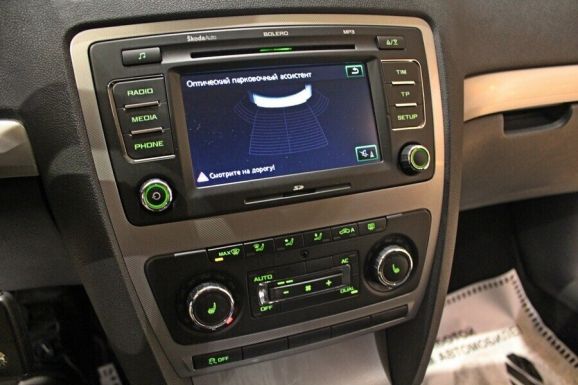 Skoda Octavia, 1.8 л, АТ, 2012 фото 10