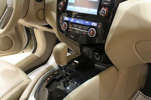 Nissan X-Trail, 2.5 л, Вариатор, 2016 фото 9