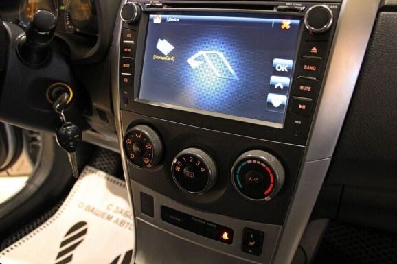 Toyota Corolla, 1.6 л, МТ, 2011 фото 8