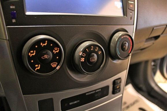 Toyota Corolla, 1.6 л, МТ, 2011 фото 1