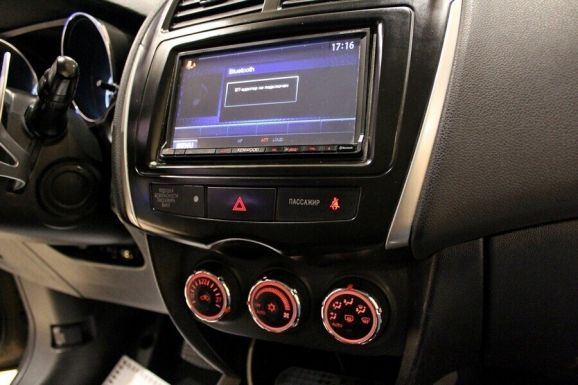 Mitsubishi ASX, 2.0 л, Вариатор, 2013 фото 9