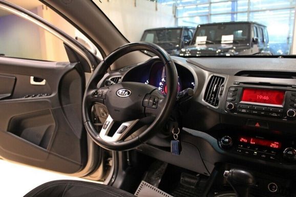 Kia Sportage, 2.0 л, АТ, 2012 фото 7