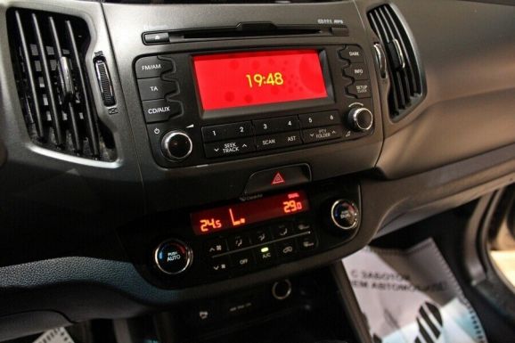 Kia Sportage, 2.0 л, АТ, 2012 фото 2