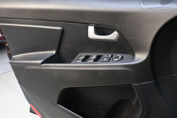 Kia Sportage, 2.0 л, МТ, 2013 фото 8