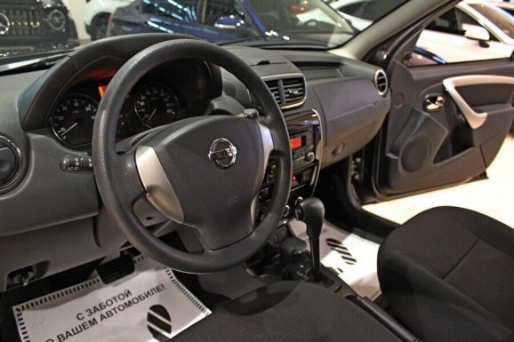 Nissan Terrano, 2.0 л, АТ, 2014 фото 10