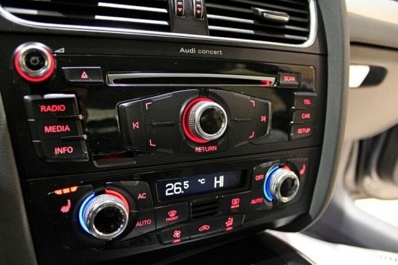 Audi A4, 1.8 л, Вариатор, 2014 фото 11