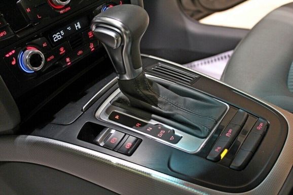 Audi A4, 1.8 л, Вариатор, 2014 фото 12