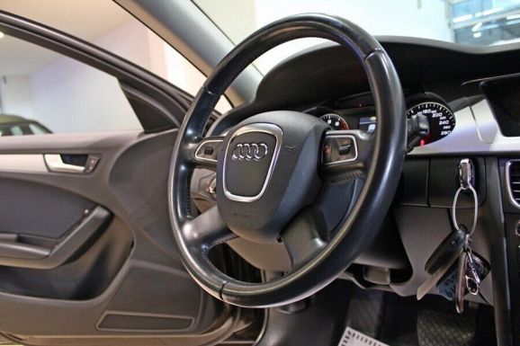 Audi A4, 1.8 л, Вариатор, 2011 фото 10