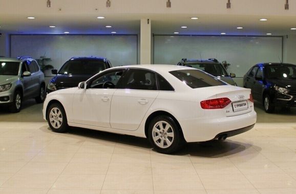 Audi A4, 1.8 л, Вариатор, 2010 фото 5