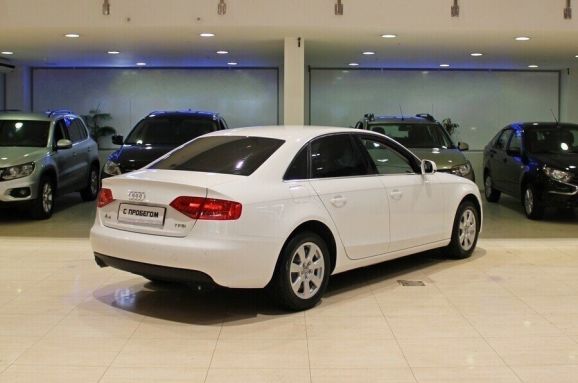 Audi A4, 1.8 л, Вариатор, 2010 фото 6