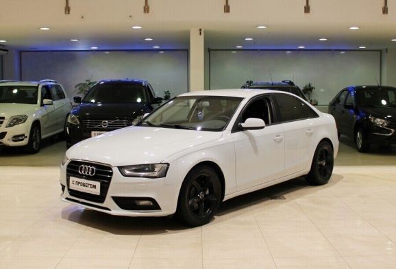 Audi A4, 1.8 л, Вариатор, 2010 фото 3