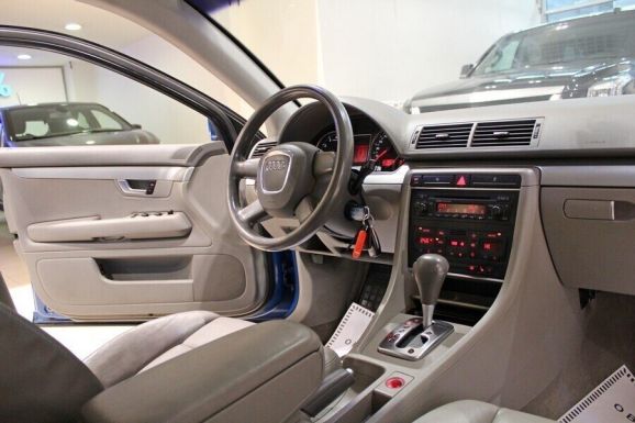 Audi A4, 2.0 л, Вариатор, 2006 фото 9