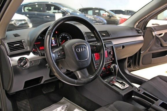 Audi A4, 2.0 л, Вариатор, 2006 фото 12