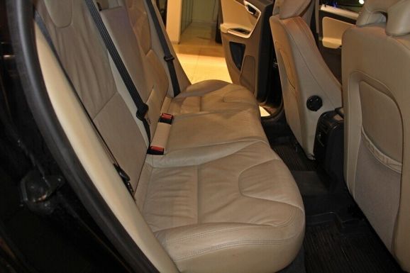 Volvo XC60, 2.4 л, АТ, 2013 фото 1