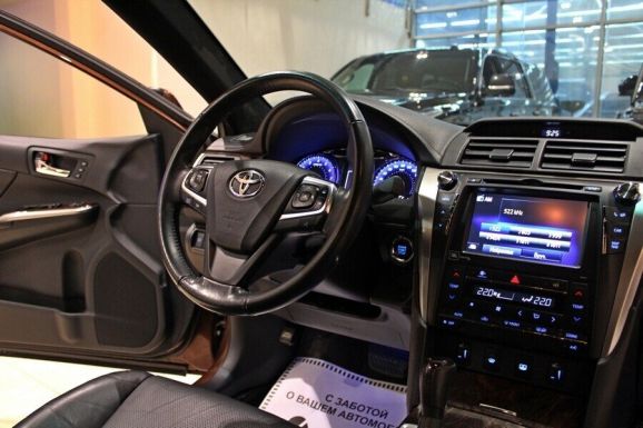 Toyota Camry, 3.5 л, АТ, 2016 фото 7