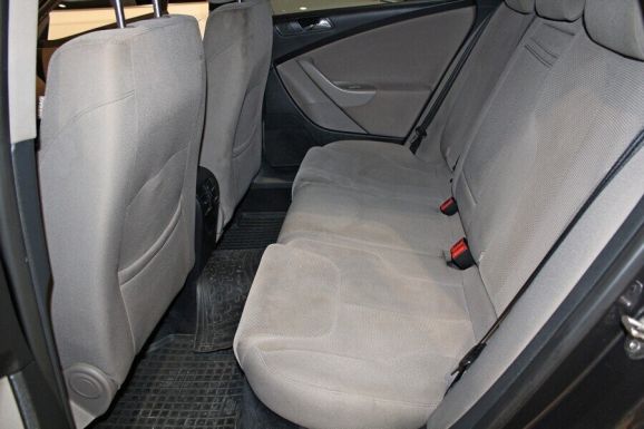 Volkswagen Passat, 2.0 л, Робот, 2008 фото 8