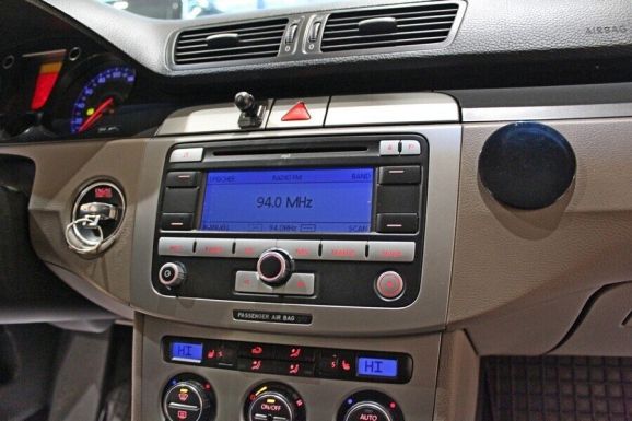 Volkswagen Passat, 2.0 л, Робот, 2008 фото 9