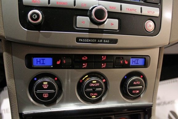 Volkswagen Passat, 2.0 л, Робот, 2008 фото 1