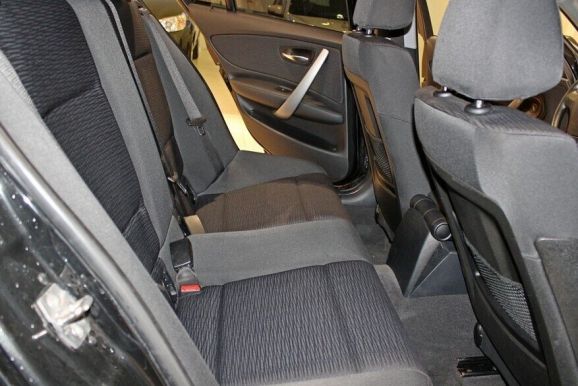 BMW 1 серии, 1.6 л, АТ, 2011 фото 1